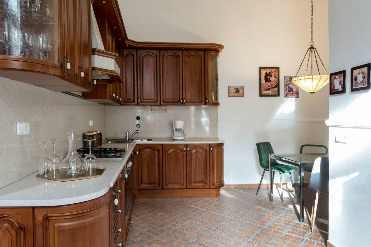 Central Apartman Budapeşte Dış mekan fotoğraf